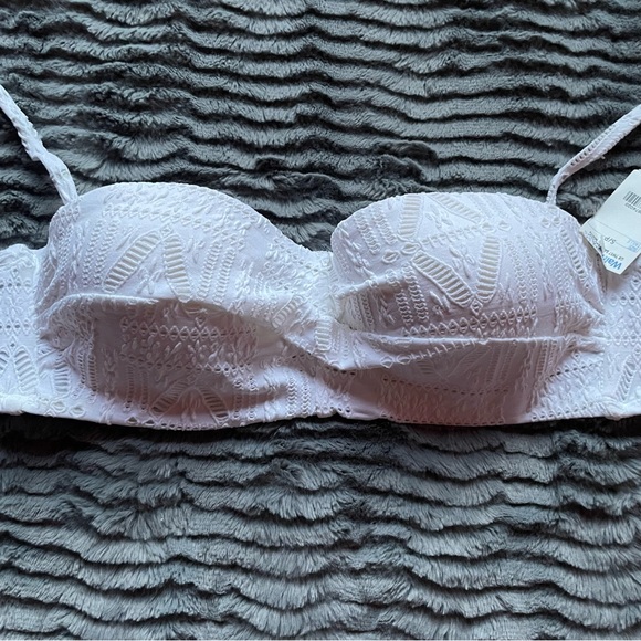 Crochet Bikini - Picture 2 of 8